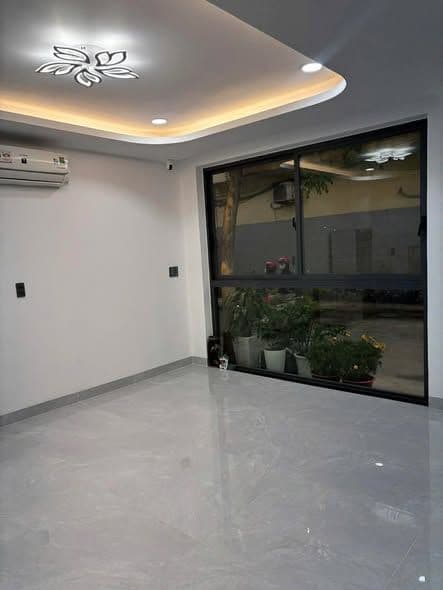 Toàn bộ cửa hàng, hẻm xe hơi tại Quận Tân Bình 2